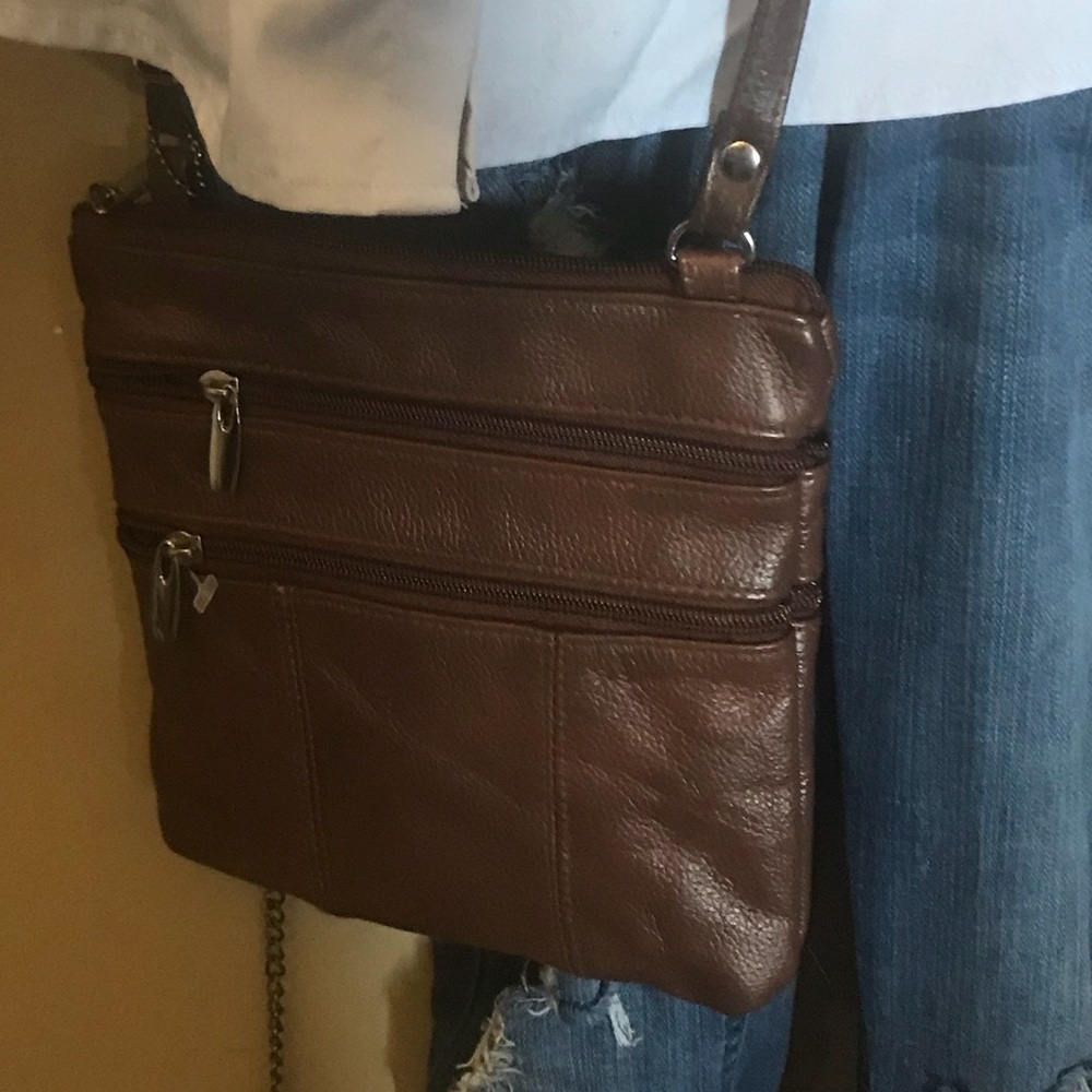 Brown crossover bag leather